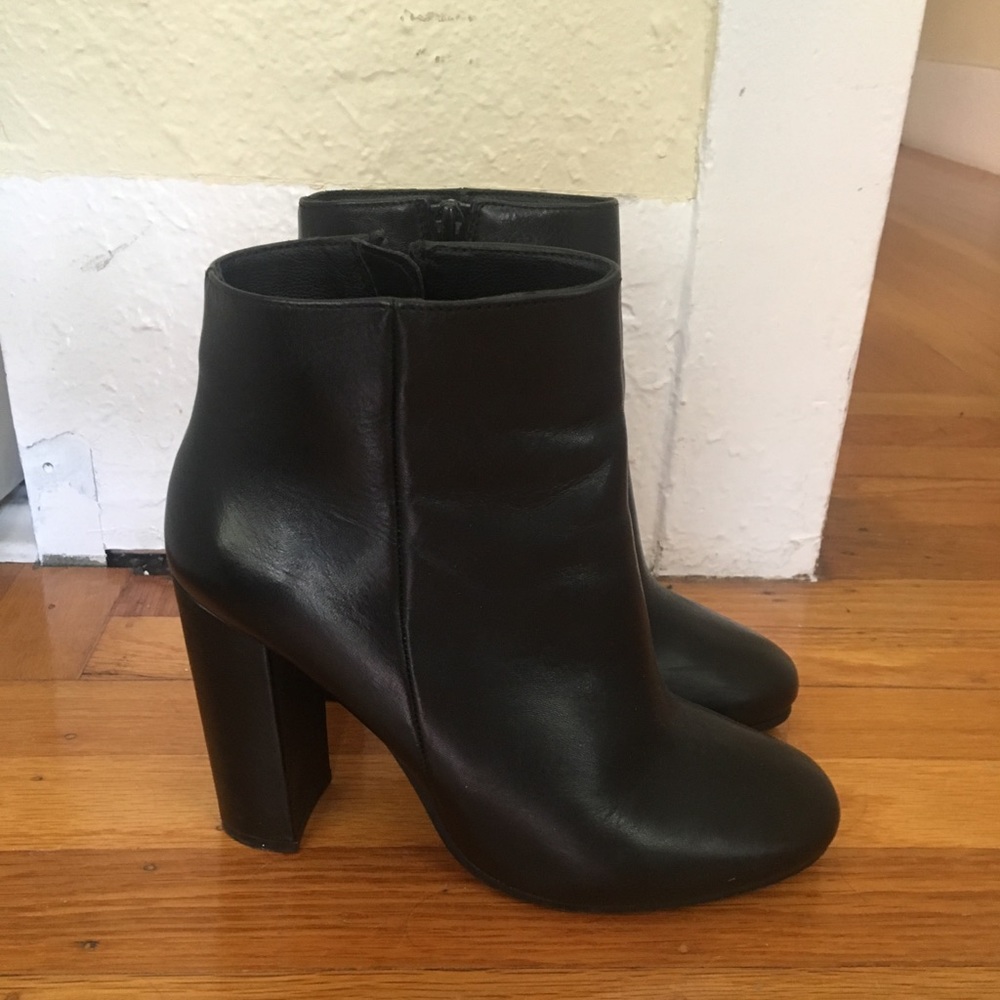 Steve Madden Heeled Booties